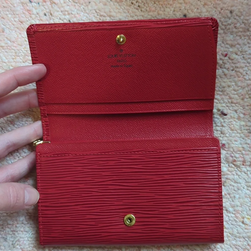 Louis Vuitton Epi Soufflot & Epi Tresor wallet set🔥🔥🔥🔥🔥 - Picture 5 of 15